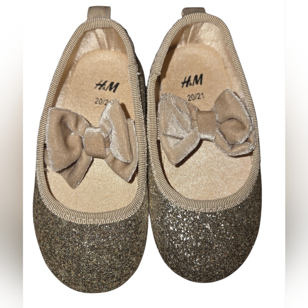 H&M Kids Gold Sparkle Dress Shoes